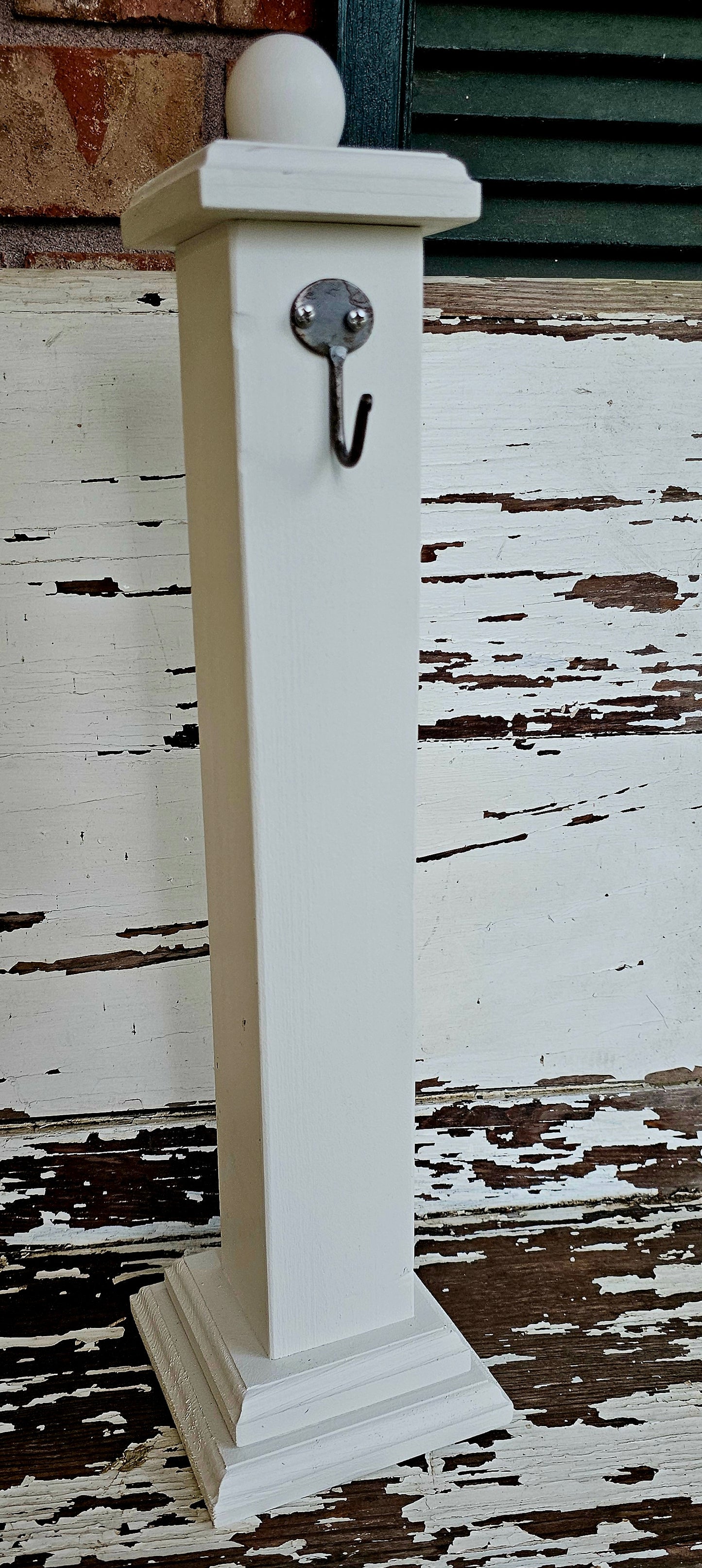 Post Hanger For 10" Round Signs
